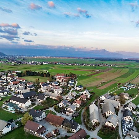 Apartment Mountain Sunrise Шкоф'я-Лока Екстер'єр фото