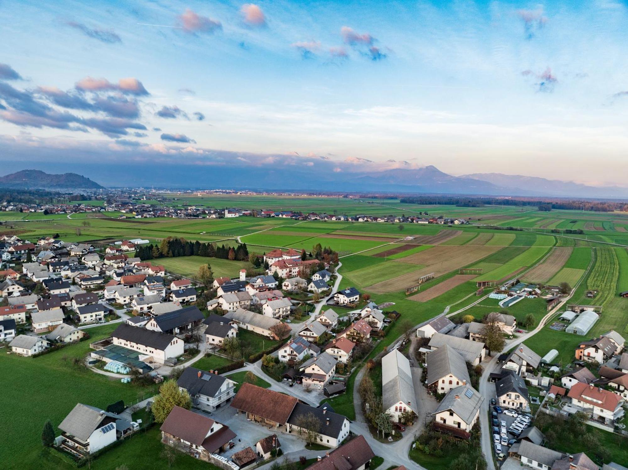 Apartment Mountain Sunrise Шкоф'я-Лока Екстер'єр фото